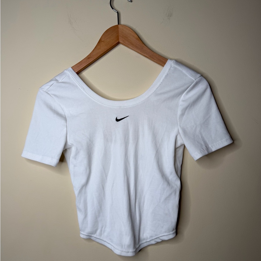 Nike White Short Sleeve Scoop Crop Top with Black Swoosh